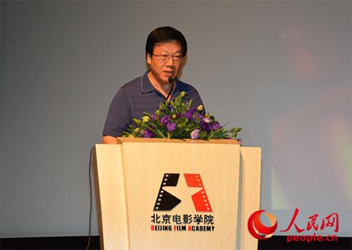 全国人大常委、民盟中央副主席、中国作家协会副主席张平出席颁奖典礼。（摄影：邓志慧）