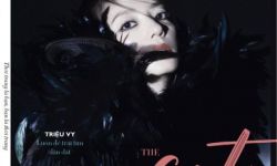 赵薇登外国杂志封面，变身暗黑系女王，造型魅惑