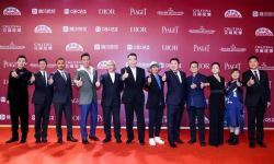 第24届上海国际电影节开幕，张艺谋自称“时代大课堂”里的“老学生”