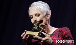 杰米·李·柯蒂斯获颁第78届威尼斯国际电影节终身成就金狮奖