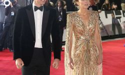 电影《007：无暇赴死》举行全球首映礼  威廉王子夫妇盛装出席