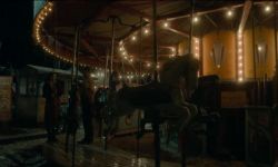 电影《玉面情魔》发布片段  鲁妮·玛拉与库珀雨夜起舞