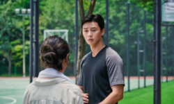 朴叙俊结束漫威拍摄回到韩国变身足球选手，睽违4年以新电影《Dream》与IU合作