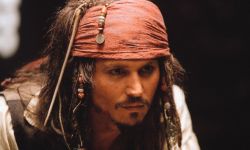 德普有望回归《加勒比海盗》系列，继续扮演杰克船长
