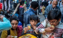 印度电影《贫民窟之王》定档5月12日，揭露印度食品安全内幕