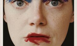 艾玛·斯通新片《可怜的东西》曝海报，9月8日北美上映