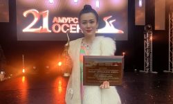 张珊萌俄罗斯国际电影节摘奖， 《镜子湖》获最佳国际短片