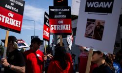 美国编剧罢工将正式结束，投票将在10月2日至9日之间进行