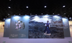 “心中的草原——蒙古族画家官布作品展”在京开幕，展览将持续至10月29日