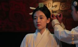 《何以中国》为几秒钟的画面试验数个月，回望“大邑商”展现中华文化